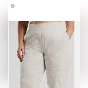 Athleta Brooklyn Textured Jogger in Beige